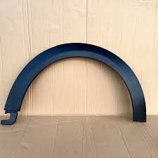 Wheel arch F60